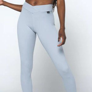Lici Fir Iced V-Cut Scrunch Legging